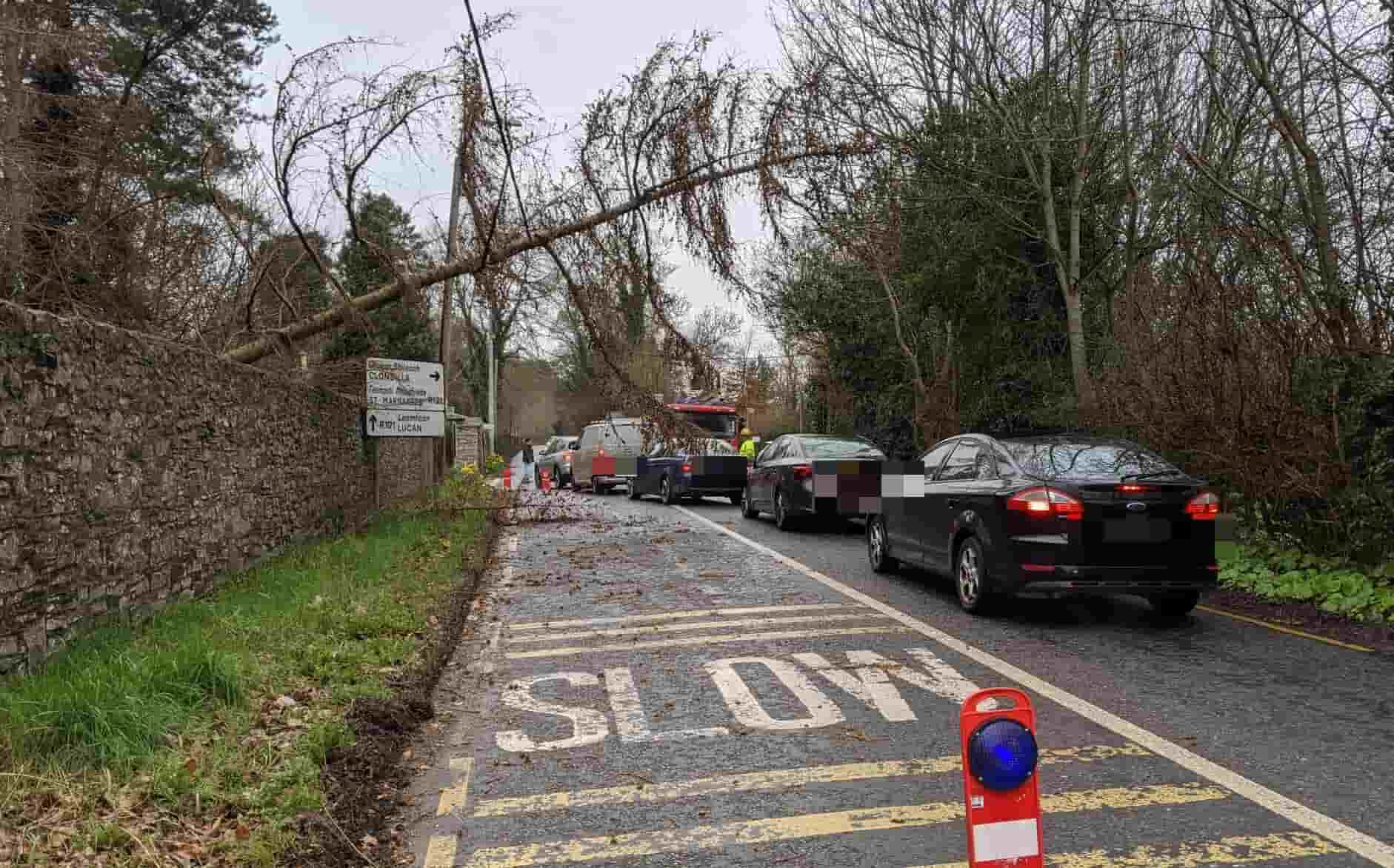 storm-ireland-driving