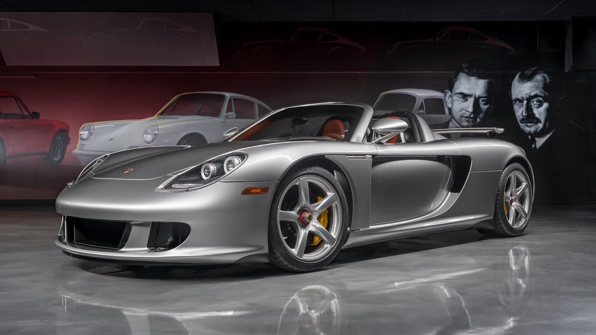 Another Porsche Carrera GT Broke The Bring A Trailer Sales Record Because Money Doesn't Matter Anymore