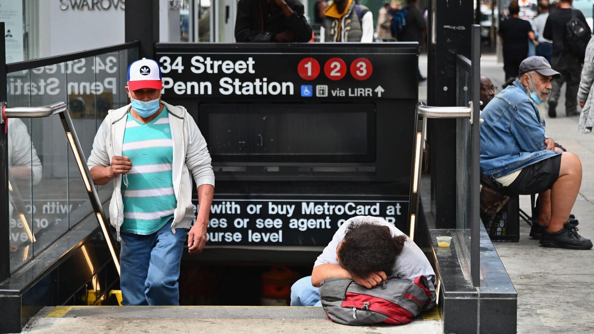 "Dangerous Dungeon": A Political Candidate Uses Penn Station To Fearmonger