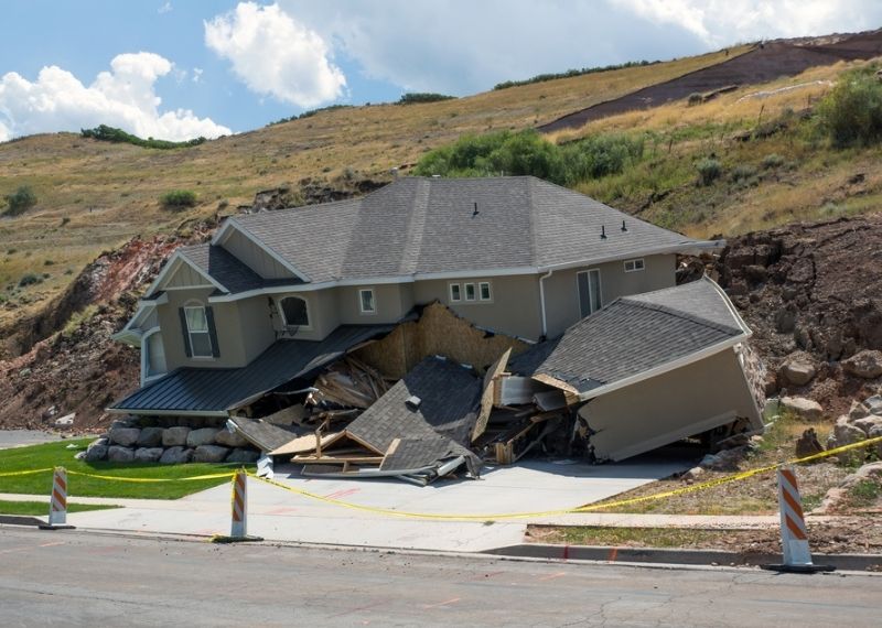 12 Tips to Stay Safe During an Earthquake