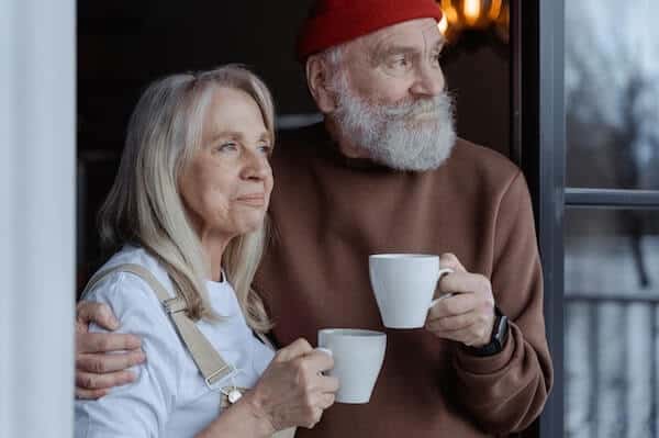 Winter Safety Tips for Seniors: Staying Warm in Cold Weather!