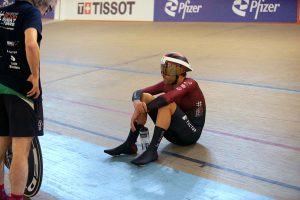 Alex Dowsett hour record sitting