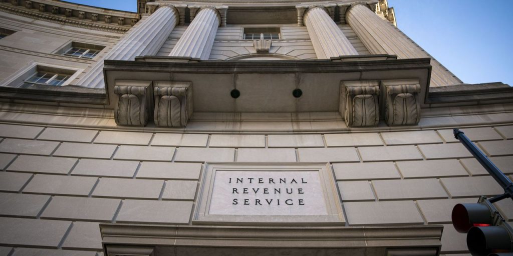 Courts Threaten to Undercut IRS Efforts to Go After Tax Shelters - The Wall Street Journal