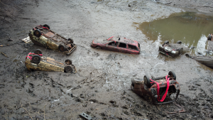 Nine Rotting Cars Recovered From Scottish Reservoir