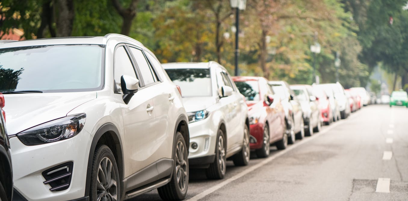 What's the best way to parallel park your car? Engineers have the answer