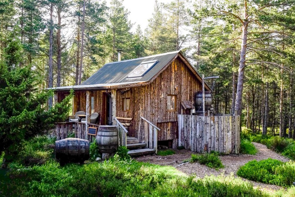 The Lazy Duck, The Cairngorms, romantic log cabins in Scotland