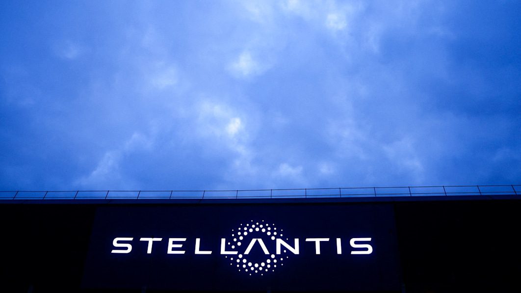 Stellantis suspends vehicle production in Russia