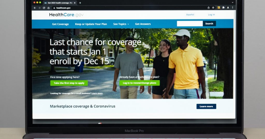 Texans have a few days left to buy ACA health insurance plans as signups hit record high - KERA News