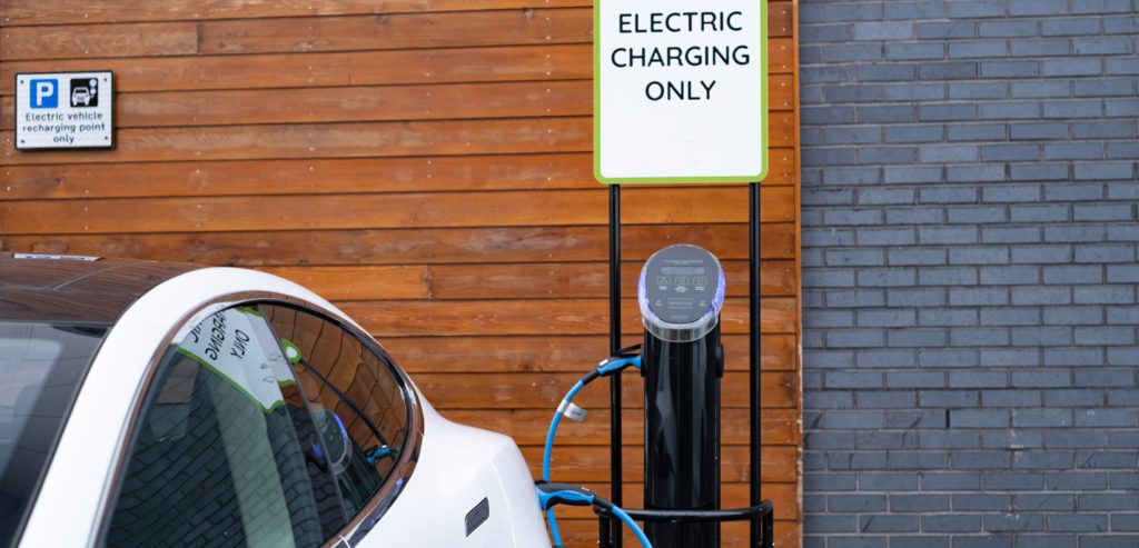 UK Government Issues “Fluffy” Electric Vehicle Infrastructure Strategy