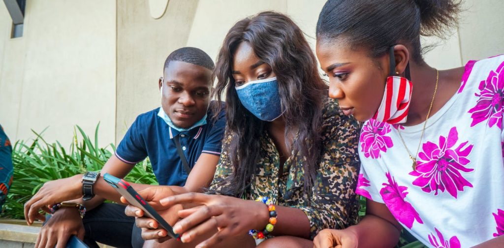Using cellphones to deliver health services to teens: a sub-Saharan Africa review