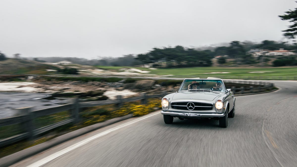 A 1968 Mercedes-Benz 280 SL Pagoda Is Elegance on Wheels