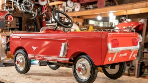 elmer's auto and toy museum pedal car display