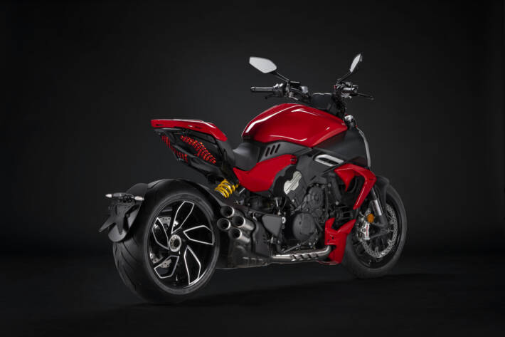 2023 Ducati Diavel V4