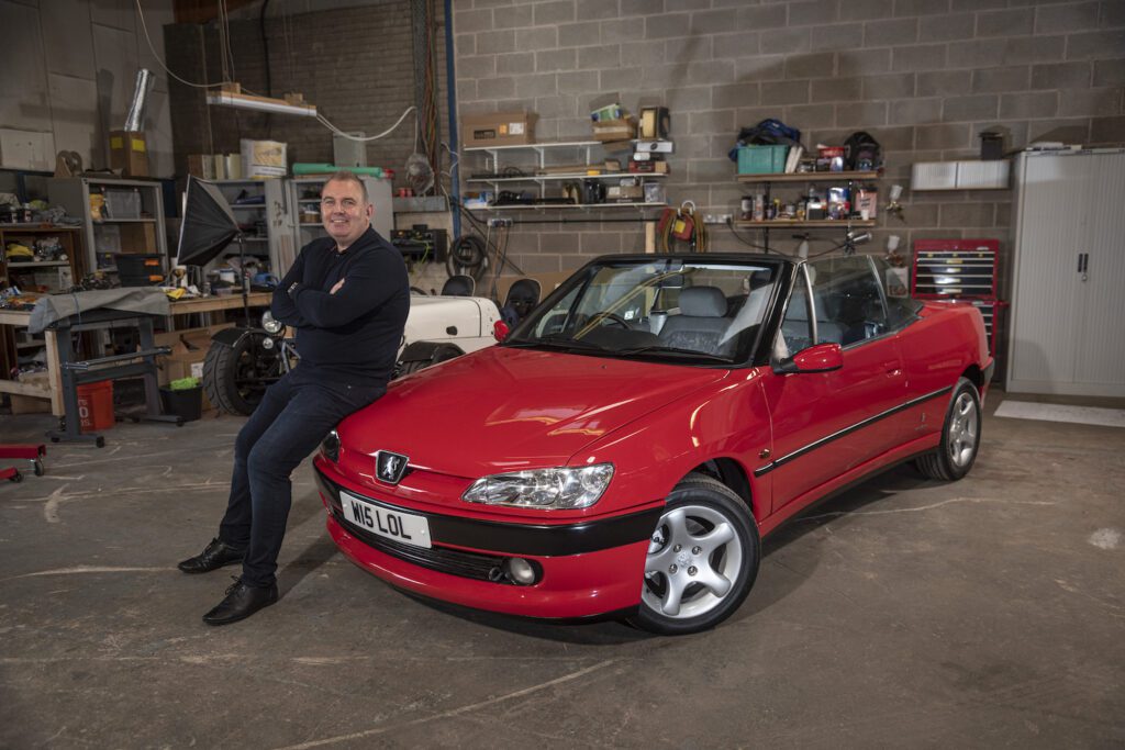 Saving a Peugeot 306 Cabriolet after it nearly went up in flames