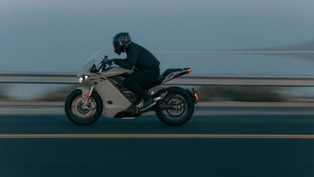 Zero Motorcycles Is Offering Riders EV Incentives Because the Federal Government Won’t