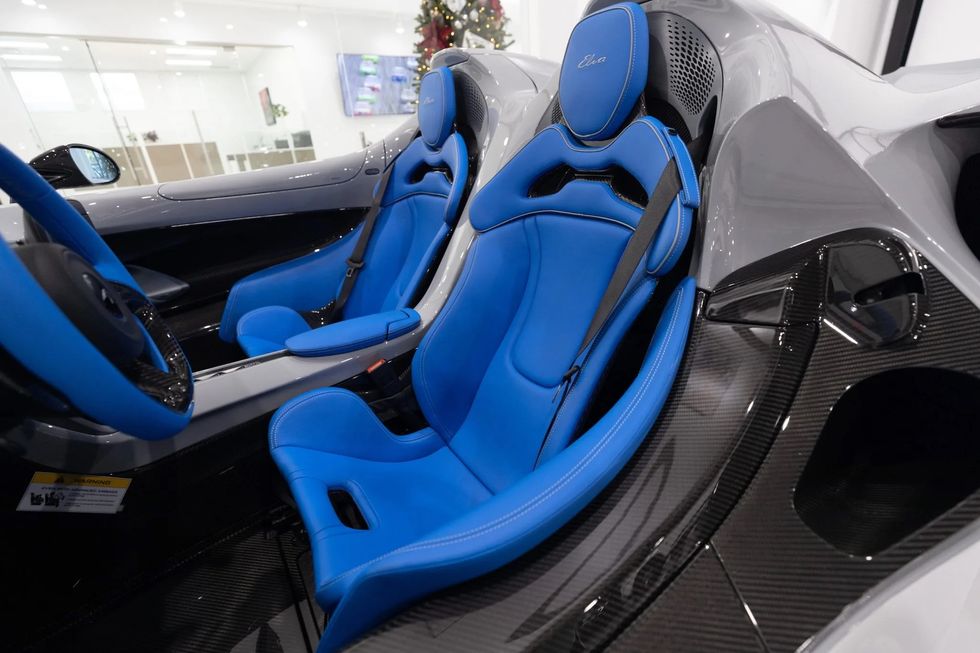 2021 mclaren elva interior