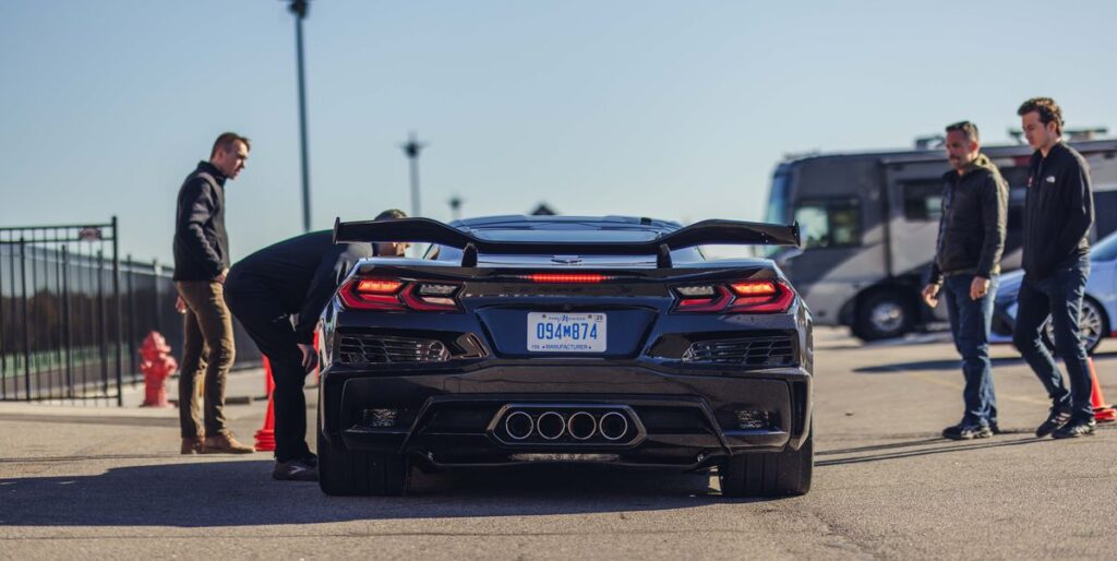 Chevrolet Corvette Z06 Sets New Lightning Lap LL3 Class Record