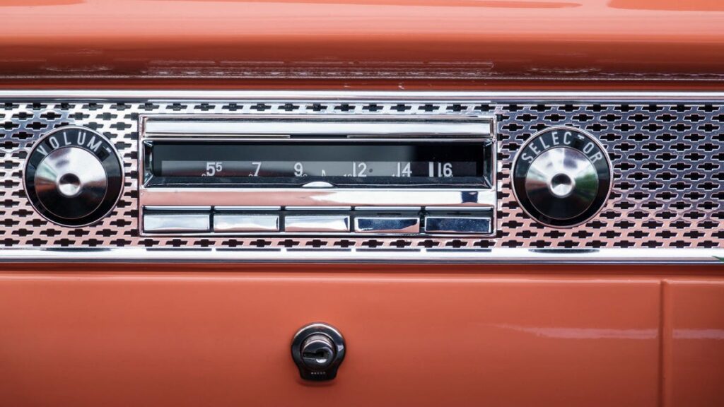 Every Car Should Have an AM Radio