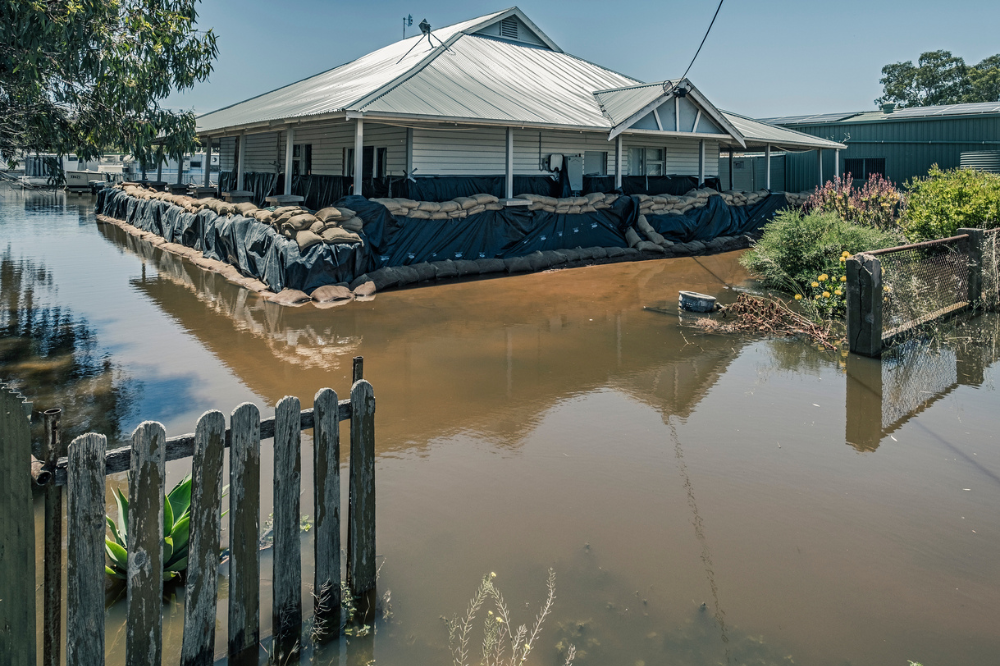 IAG employees protect local communities from floods