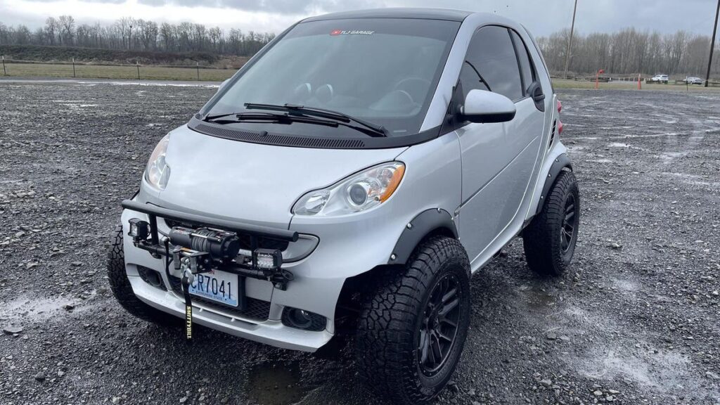 This Off-Road Brabus Smart ForTwo Is Wrong in the Best Way Possible