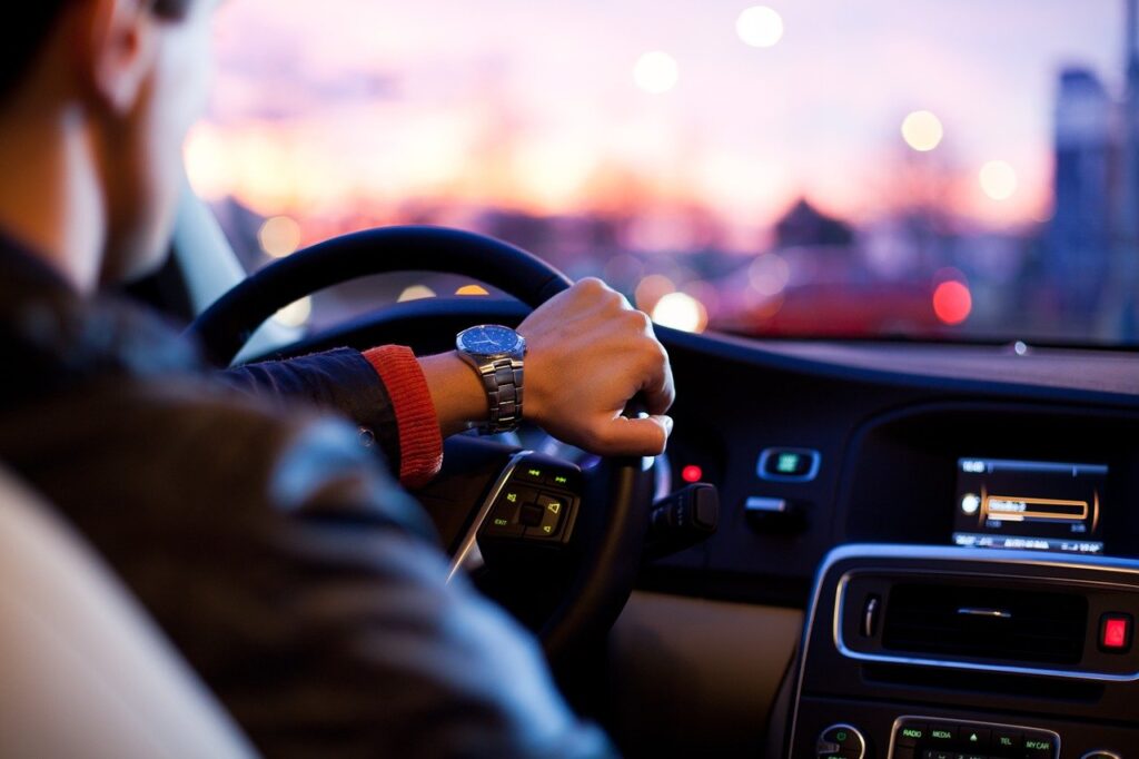 8 Auto Insurance Tips For Any Driver