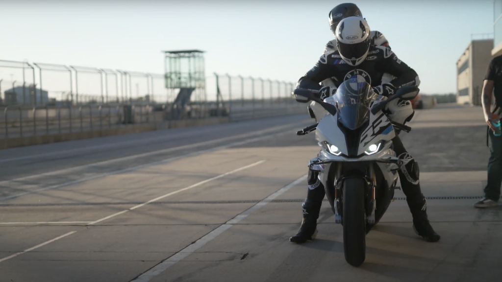 I Hit 170 MPH On the Back of a Motorcycle at COTA and it Dismantled My Perception of Life