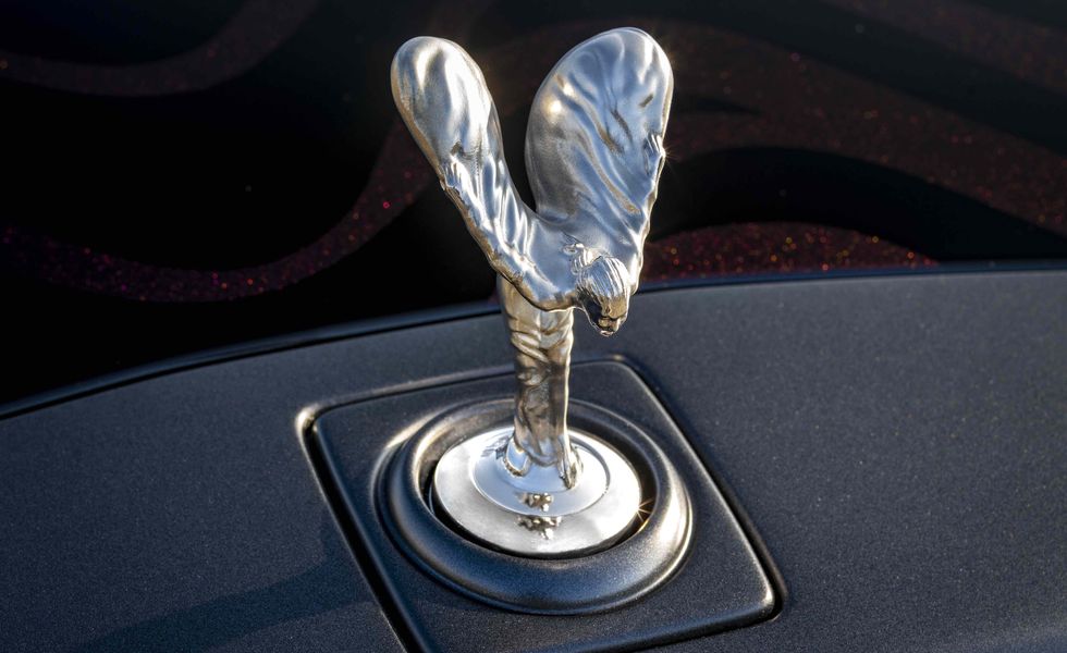 rollsroyce phantom syntopia spirit of ecstasy detail