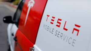 Tesla hit with 'right to repair' antitrust class actions