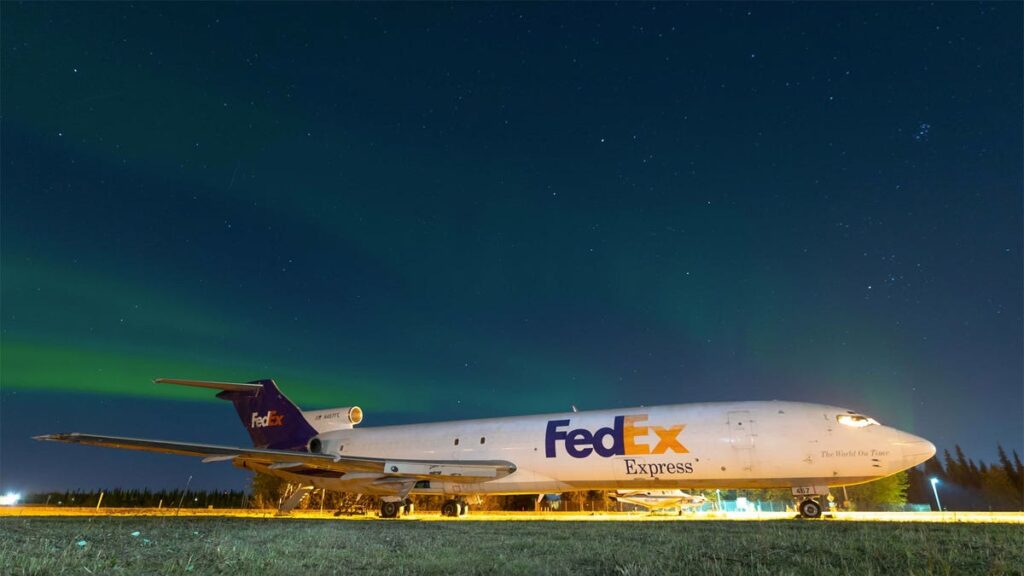 A Flight School is Turning a Boeing 727 Into Student Dorms