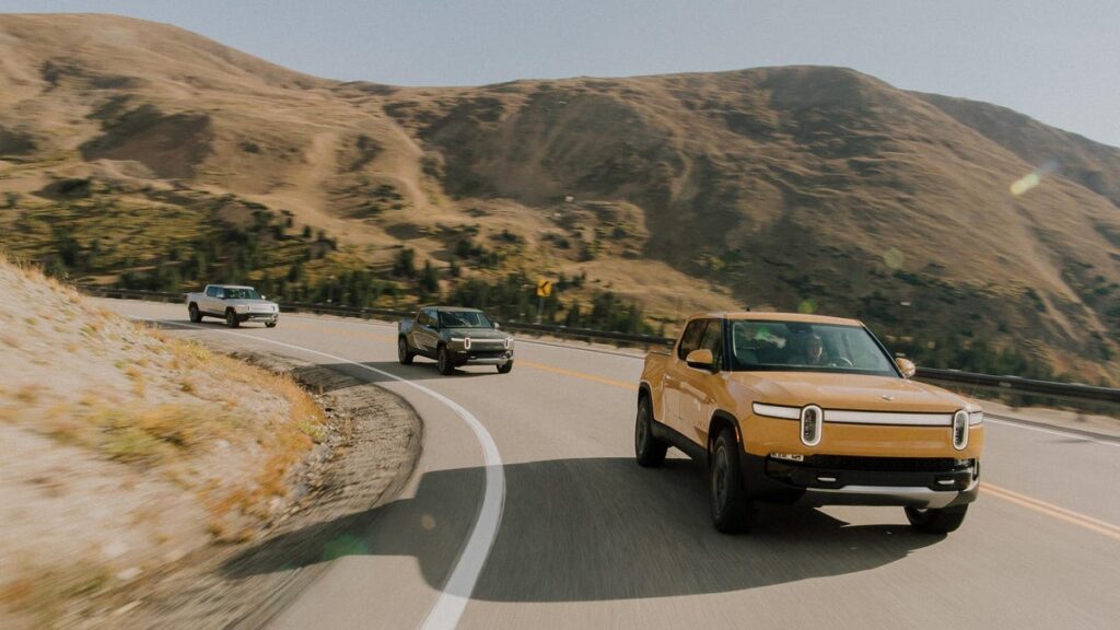 Rivian Adds a New Mid-Range Drivetrain to the R1T and R1S