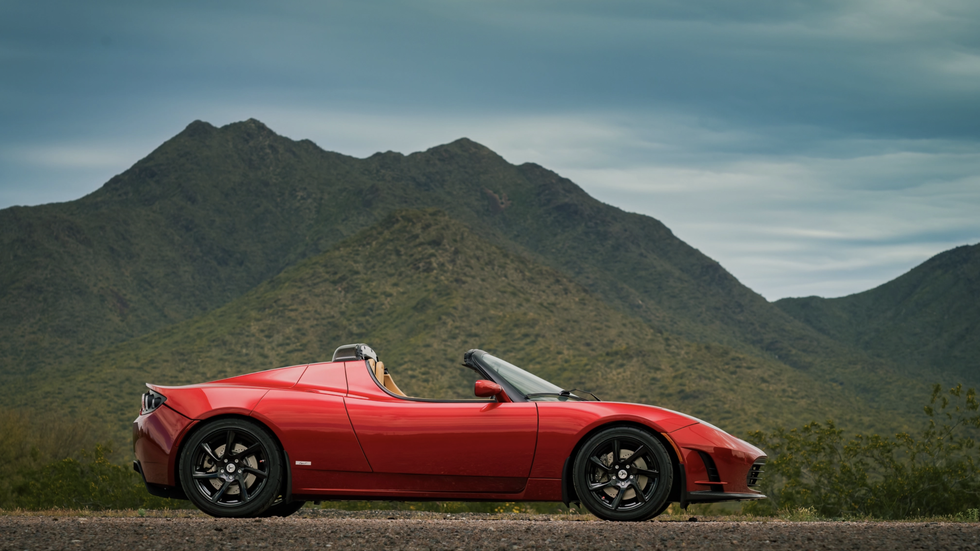 2011 tesla roadster