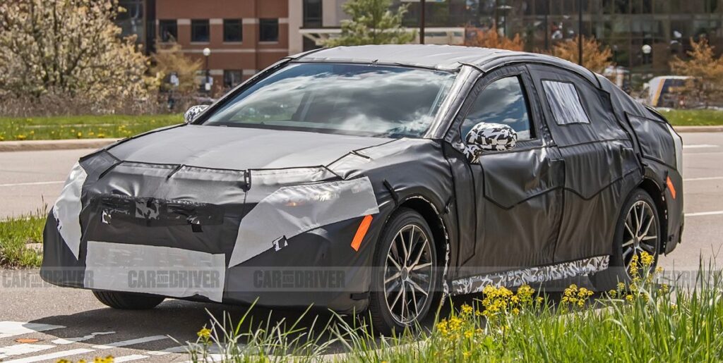 2025 Toyota Camry Spied, Promises New Look and Upgraded Interior