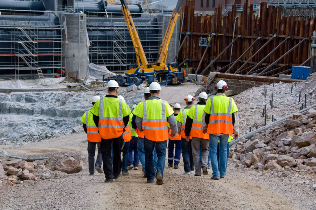 Attracting and Retaining Construction Workers in Today’s Labor Shortage