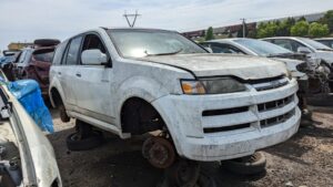 Junkyard Gem: 2004 Isuzu Axiom