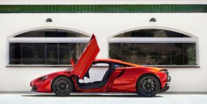 Modern Cars' Door Designs Can Be Hard to Handle