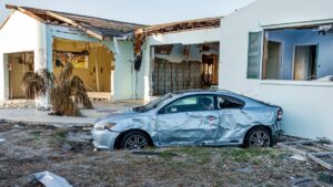 Farmers Exits Florida, Leaving Thousands Without Car Insurance Ahead Of Hurricane Season