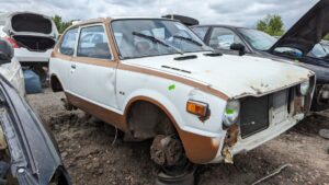 Junkyard Gem: 1976 Honda Civic Hatchback