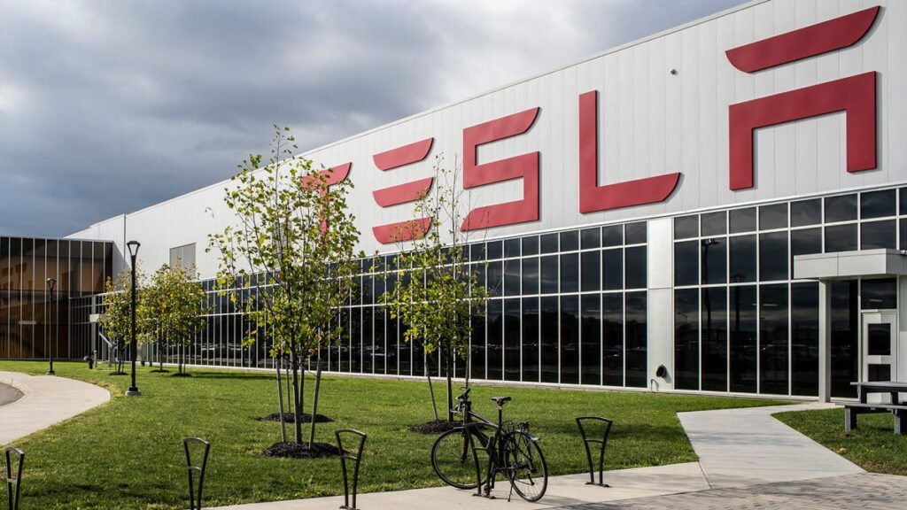 Read This: Nearly Half Of Tesla's Buffalo Solar Panel Factory Staff Just Analyzes Autopilot Data