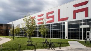 Read This: Nearly Half Of Tesla's Buffalo Solar Panel Factory Staff Just Analyzes Autopilot Data