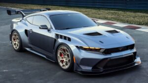 2025 Ford Mustang GTD revealed as a race car for the road — it costs $300,000