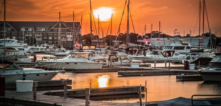 The 5 Best Boating Locations on the Great Lakes