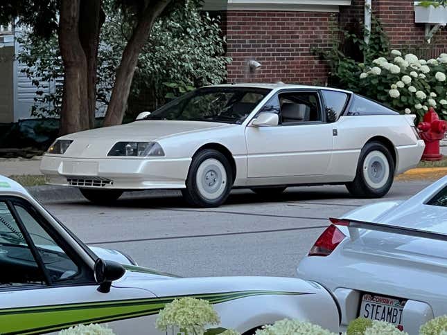 Image for article titled This Pristine 1986 Renault Alpine GT Atmo Made Its Way To Kansas And Now It Could Be Yours