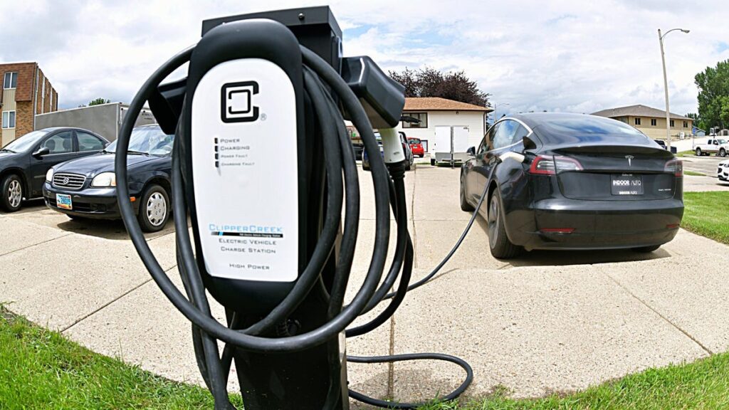 The Biden Administration Wants To Spend $100 Million To Fix The Country's Broken EV Chargers