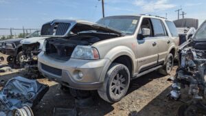 Junkyard Gem: 2004 Lincoln Navigator Ultimate 4x4