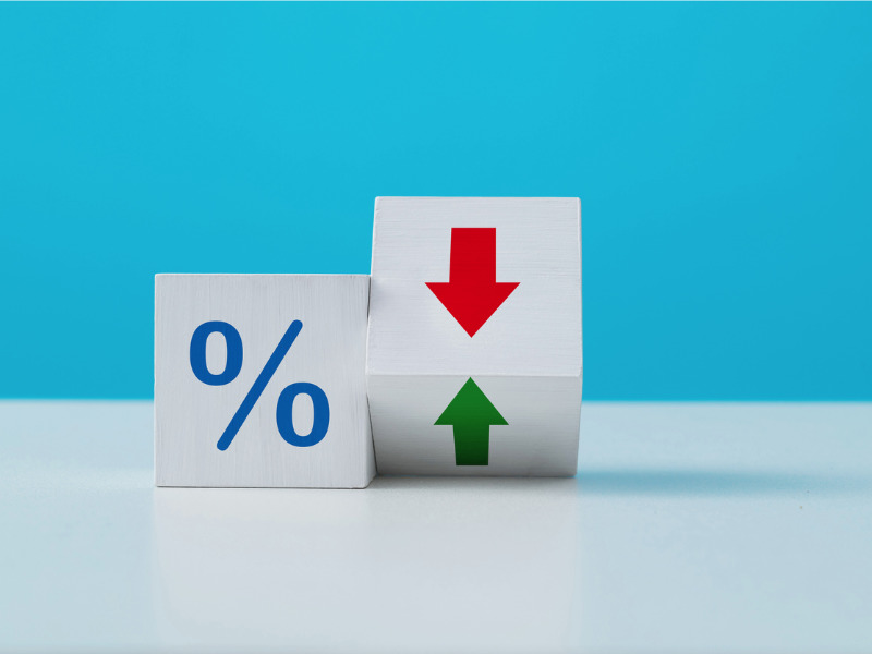 Percentage sign with an up and down arrow