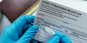 COVID-19 vaccine mandates have come and mostly gone in the US – an ethicist explains why their messy rollout matters for trust in public health