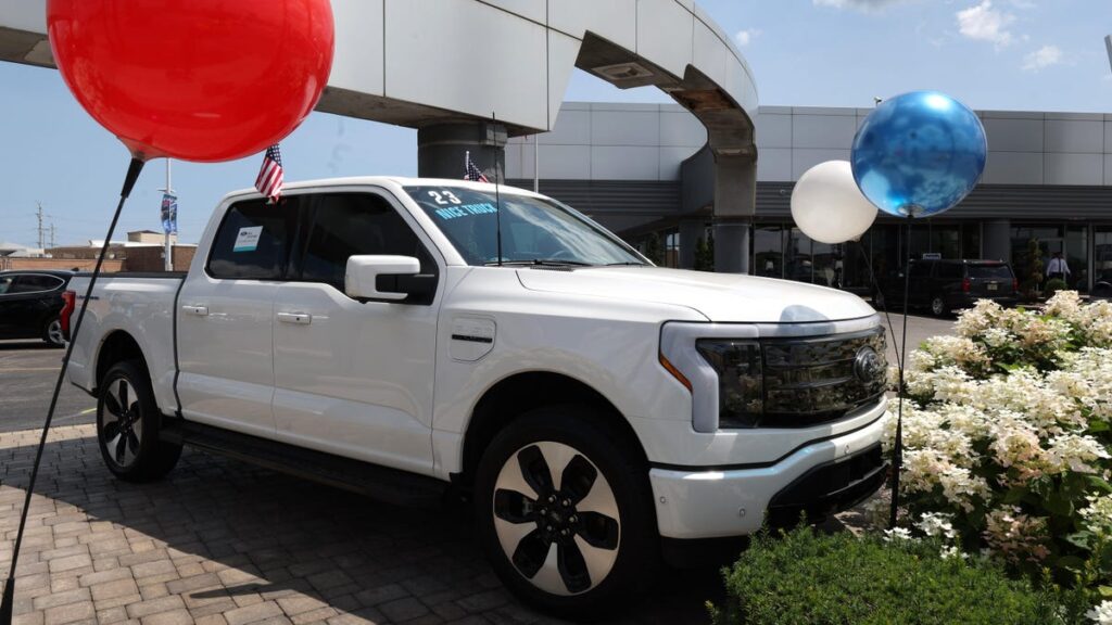 'They Want To Be The Gatekeepers': Car Dealers Are Stopping Customers From Buying EVs