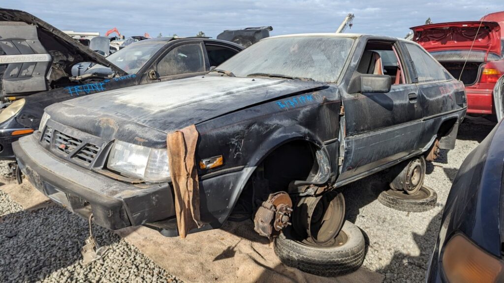 Junkyard Gem: 1986 Mitsubishi Cordia L