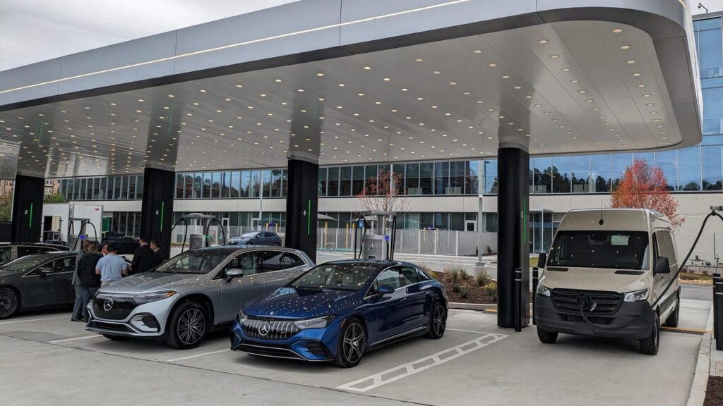 Mercedes-Benz's First Charging Hub Is Officially Open, And Your Local Buc-ee's Could Be Next