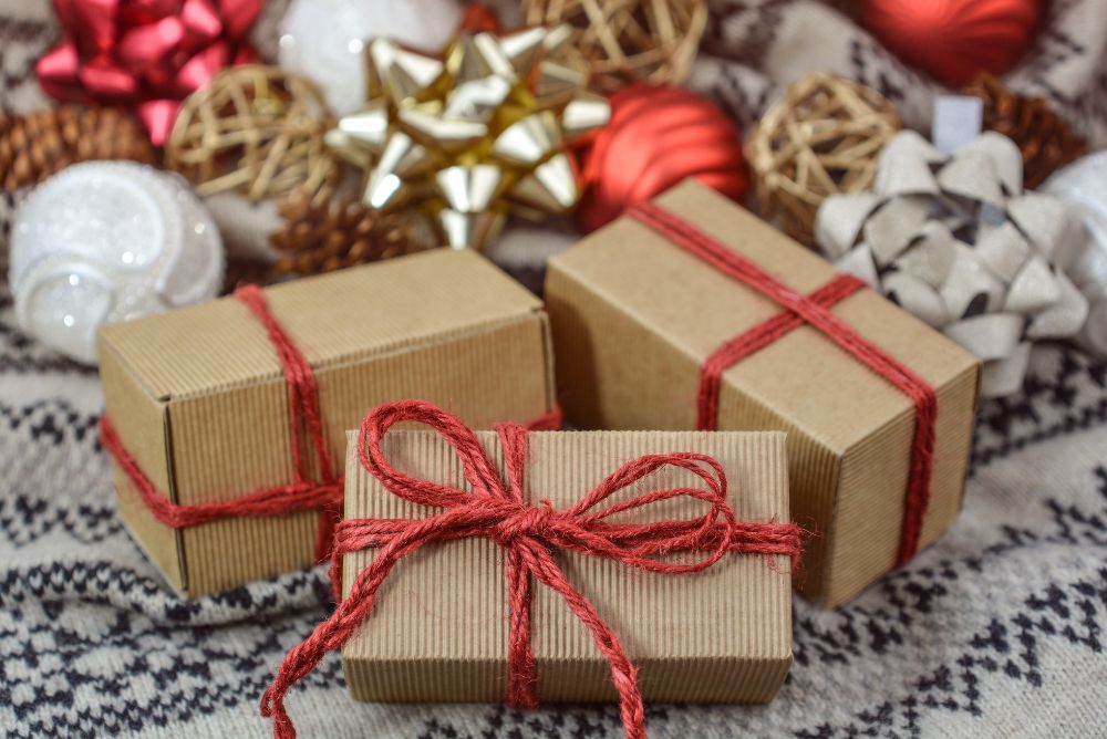 A guide to thrifty gifting this Christmas